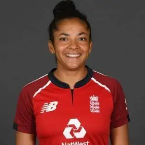 Sophia Dunkley WPL 2027 auction player profile